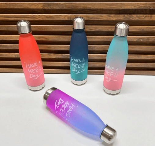 Image de Bouteille d'eau isotherme - Sport - 500ml - Plastique sans BPA - Couverture inoxydable - Couleurs aléatoires - Unbranded