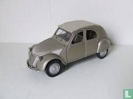 Citroën 2CV A 1950 Gris 1/18