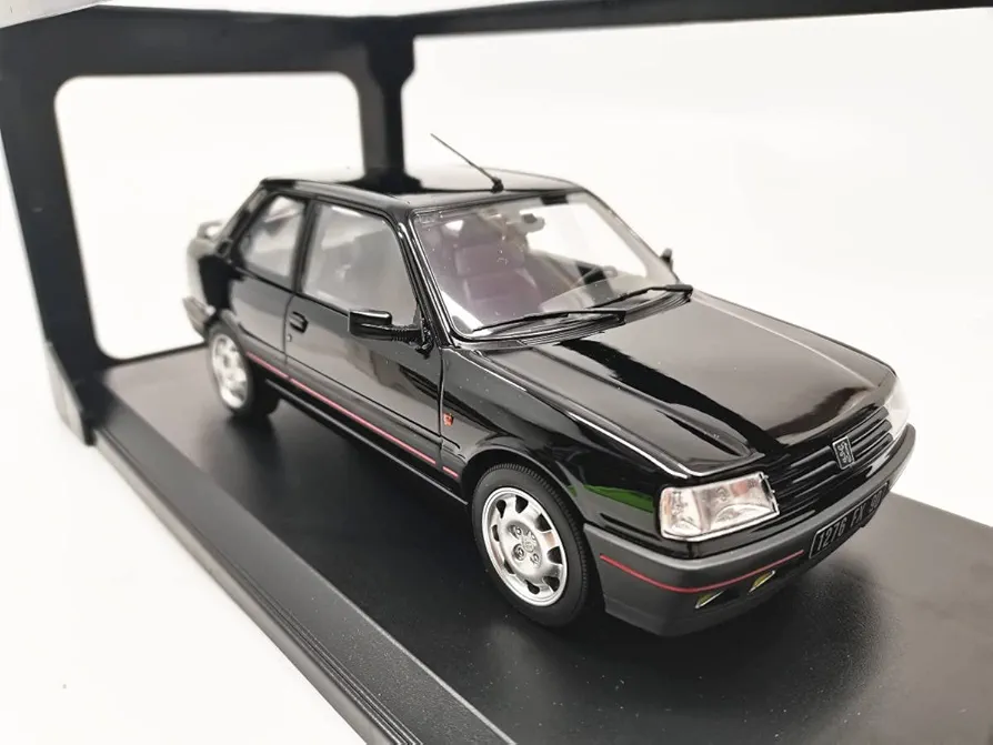 Miniature voiture de collection Peugeot 309 Échelle 1/18 norev