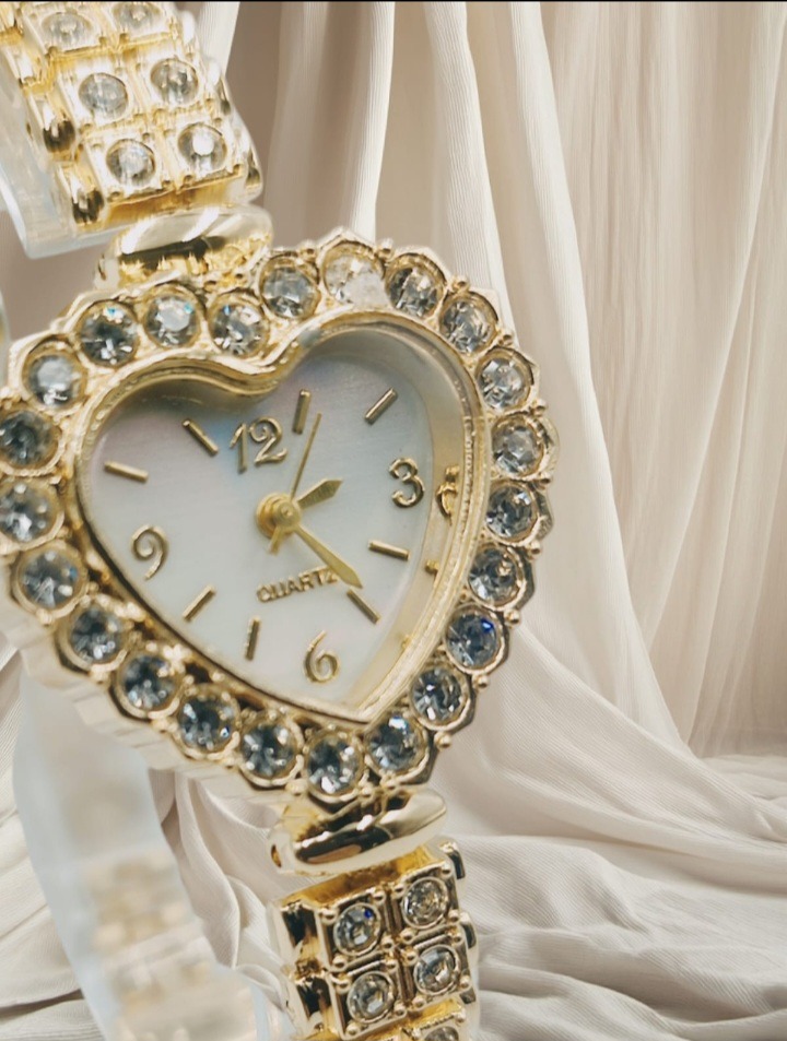 Montre de Luxe en cristal