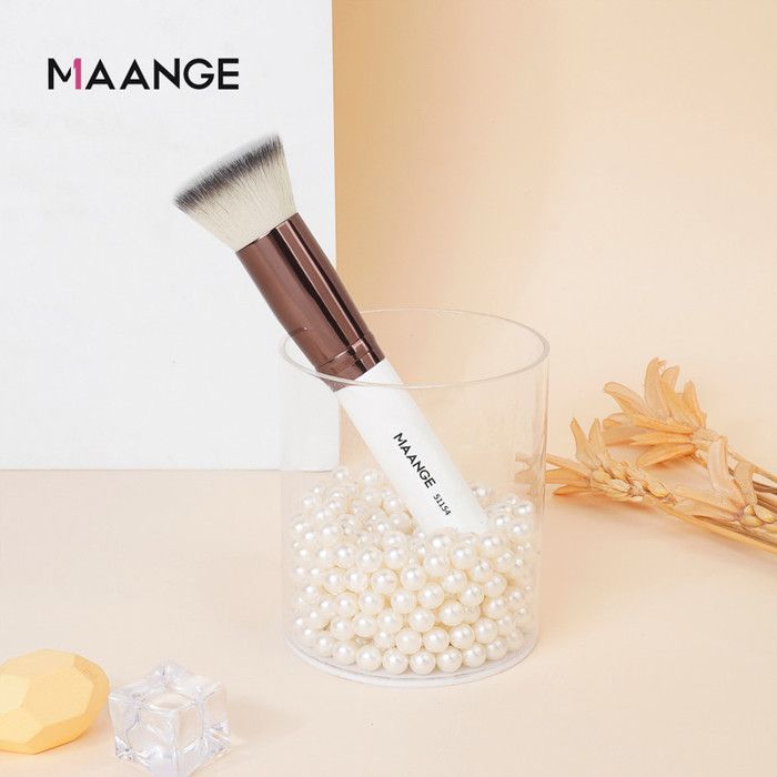 Pinceau à maquillage - MAANGE - 51154 - Pinceau fond de teint - Fibre nylon - Poignée en bois