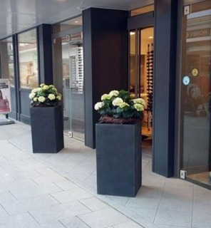 Pot de Fleurs en Fibre de Verre – Robuste & Moderne