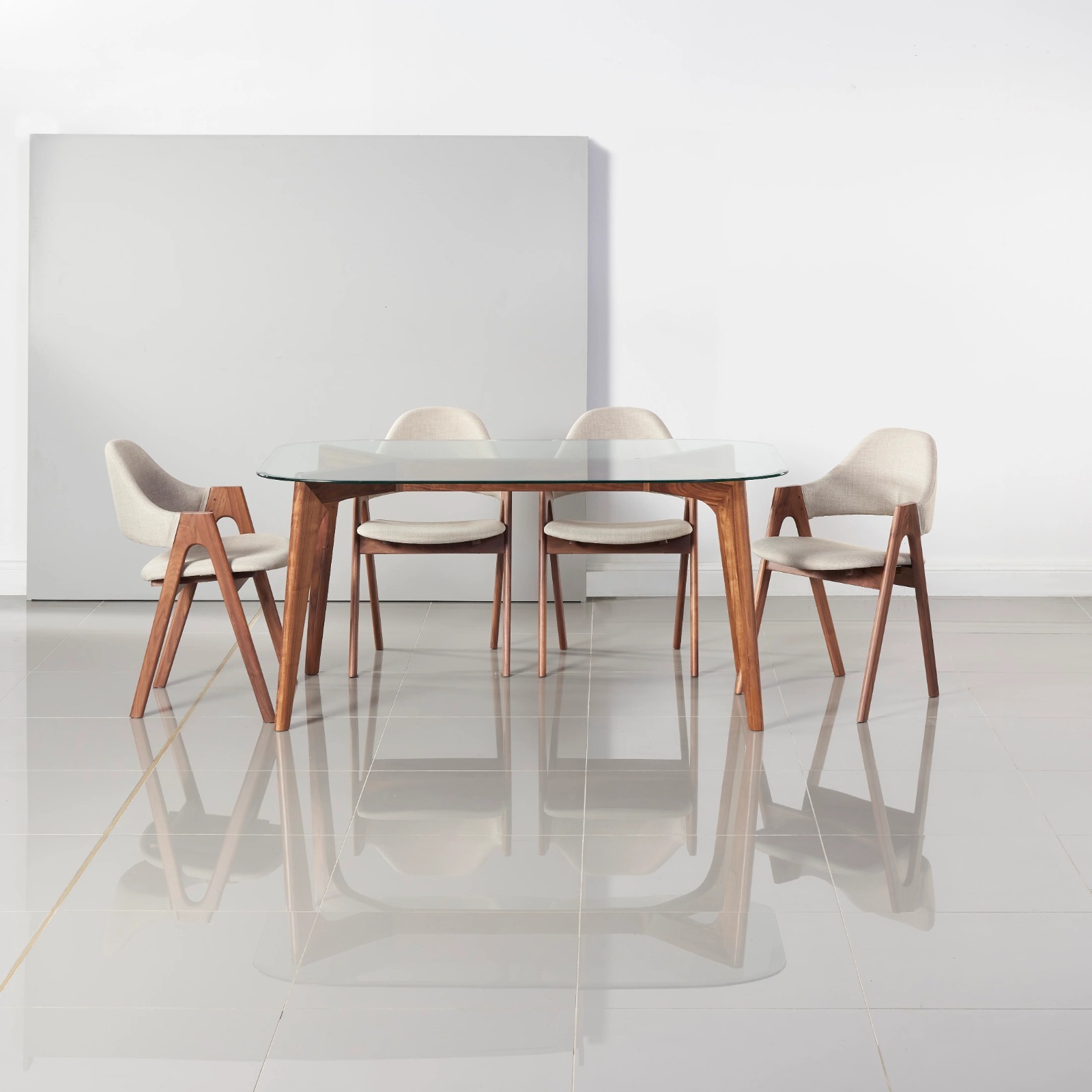 Salle à manger ronde 130cm et 6 chaises