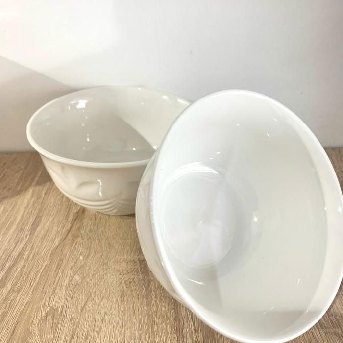 Bol en porcelaine de très bonne qualité 12 cm
