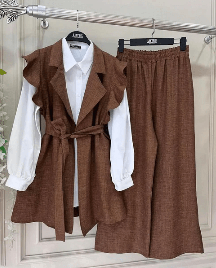 Ensemble 3 pièces femme – Élégance et modernité