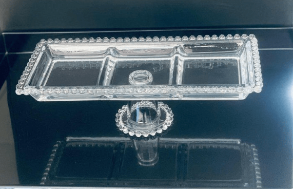 PLAT A COMPARTIMENT A PIED REC MODEL SIMPLE EN CRISTAL 30/13CM