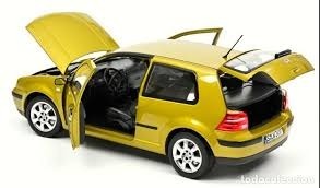 Volkswagen Golf 7 R VII Blanc 2014 (1:18)